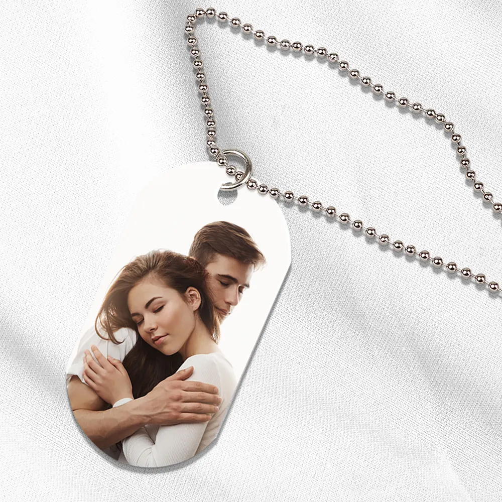 Médaillon style plaque militaire personnalisé avec une chaine à boules