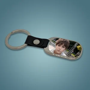 Des produits 100% personnalisables 6 Porte clé personnalisé avec une attache en similicuir